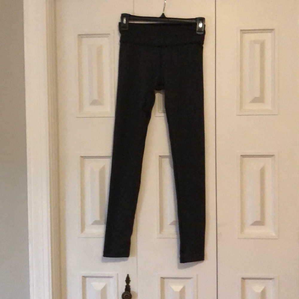 Beyond Yoga textured leggings size XS